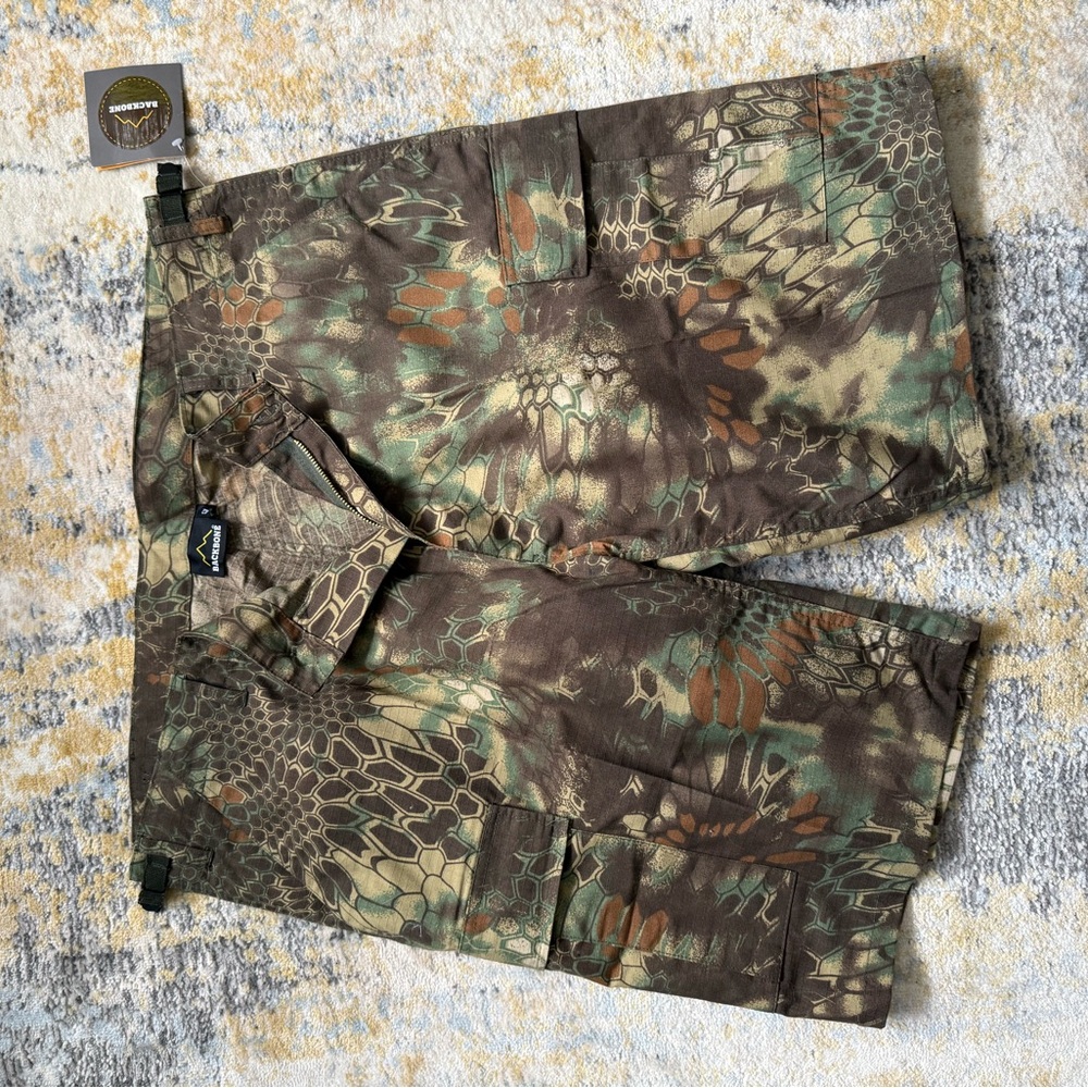 Men’s Trio of NEW Shorts - 3 patterns - Picture 8 of 14